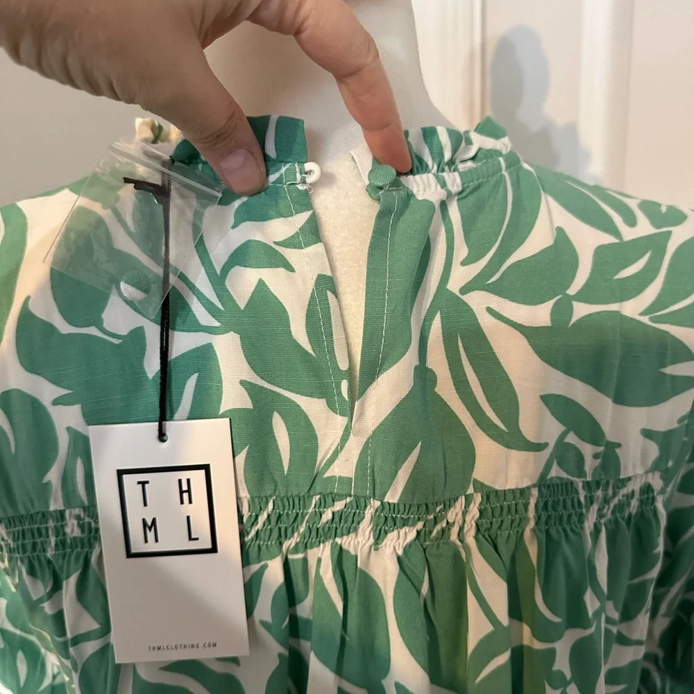 NWT THML Palm Print Top - Picture 6 of 9